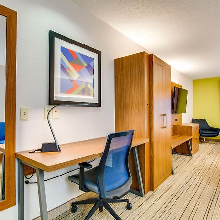 Holiday Inn Express Vincennes Ngoại thất bức ảnh