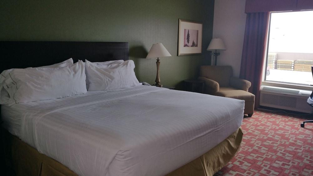 Holiday Inn Express Vincennes Ngoại thất bức ảnh