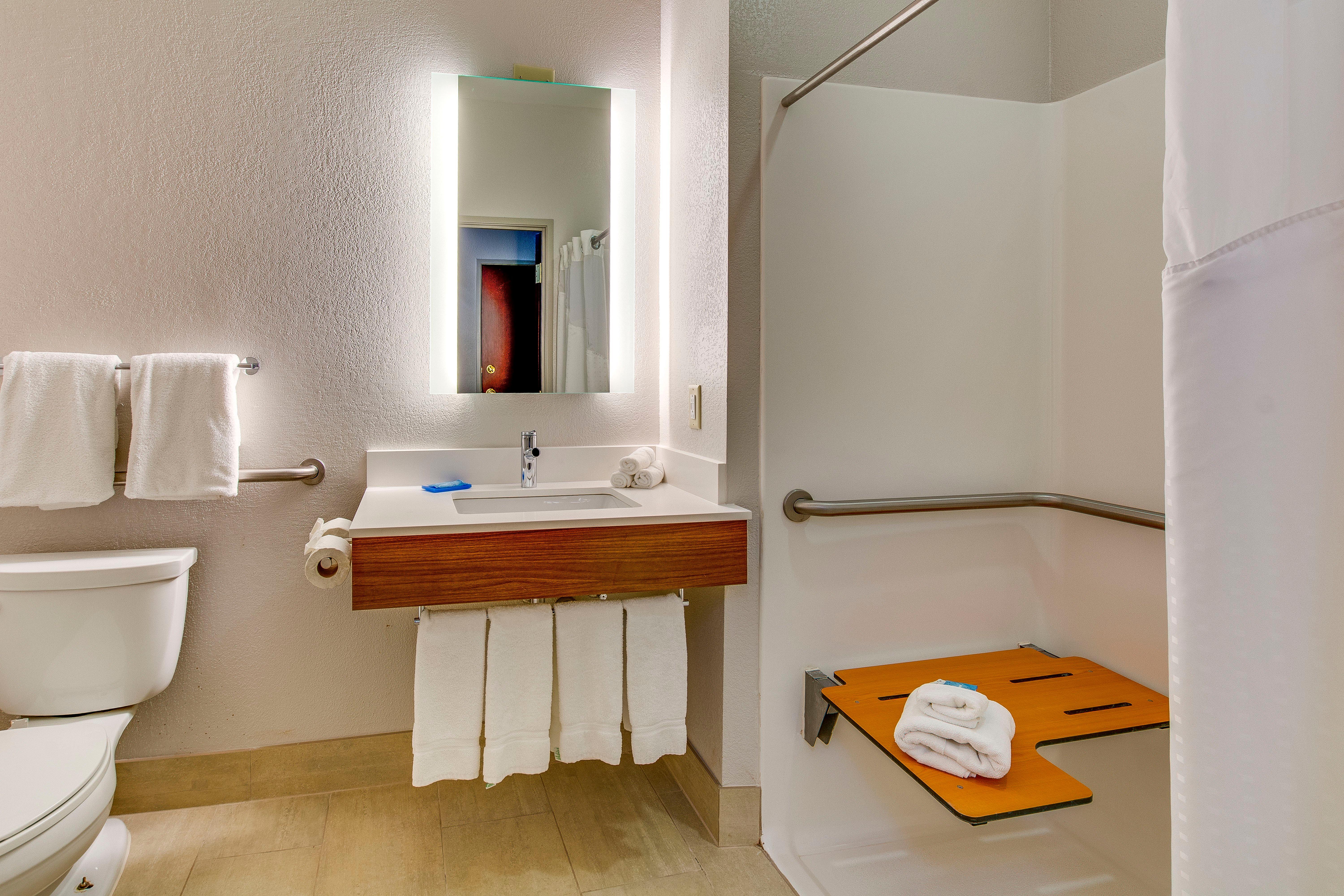 Holiday Inn Express Vincennes Ngoại thất bức ảnh