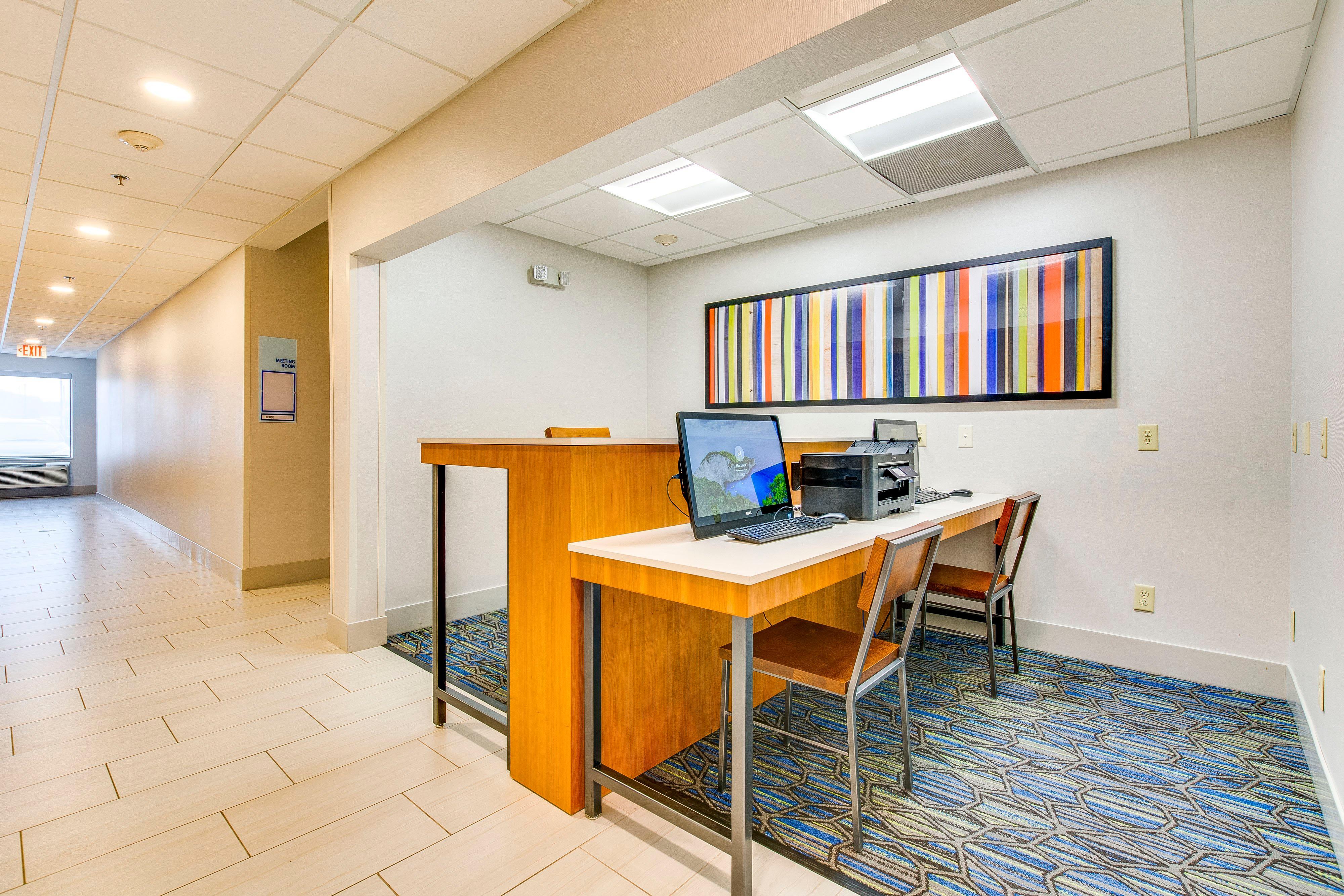 Holiday Inn Express Vincennes Ngoại thất bức ảnh