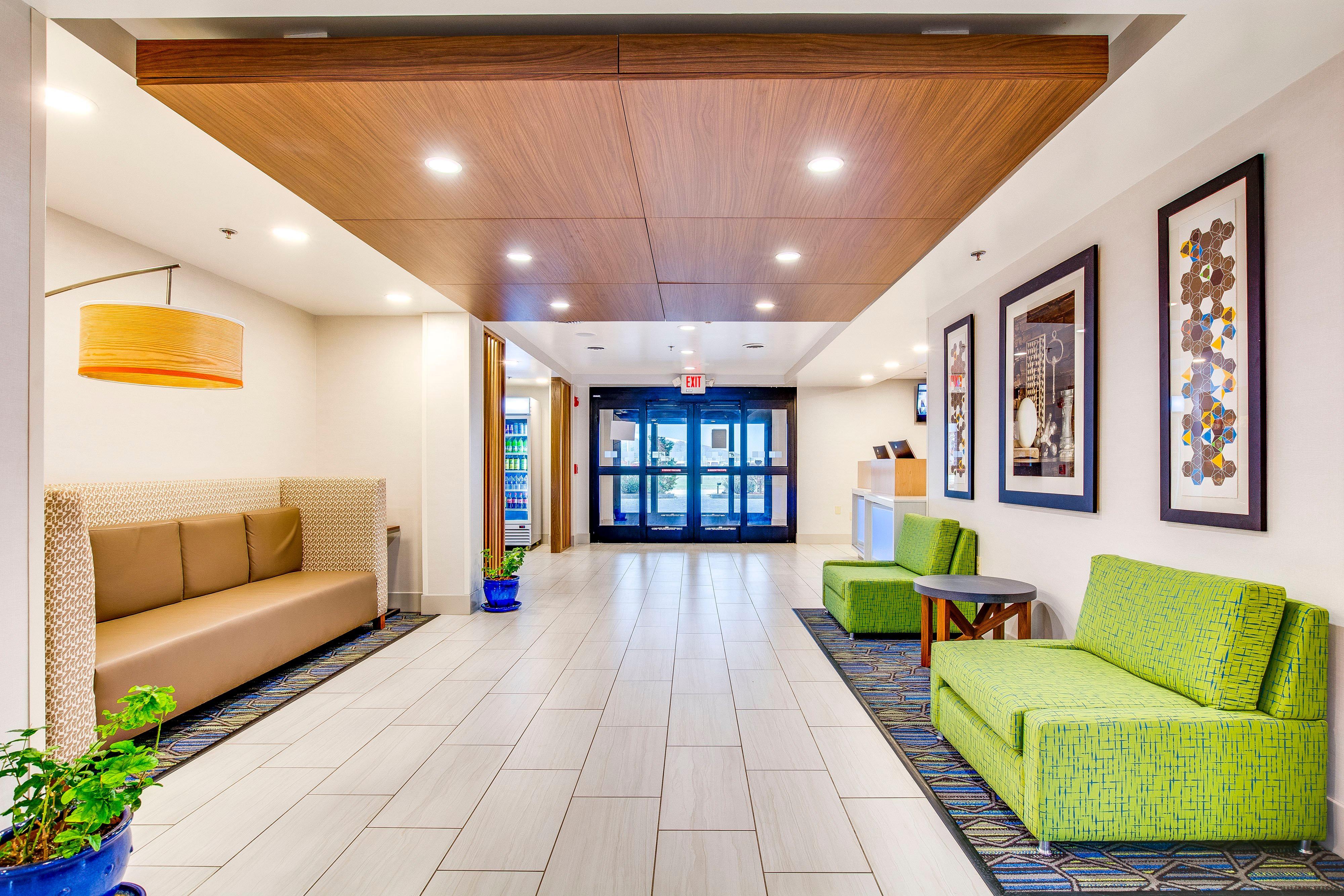 Holiday Inn Express Vincennes Ngoại thất bức ảnh