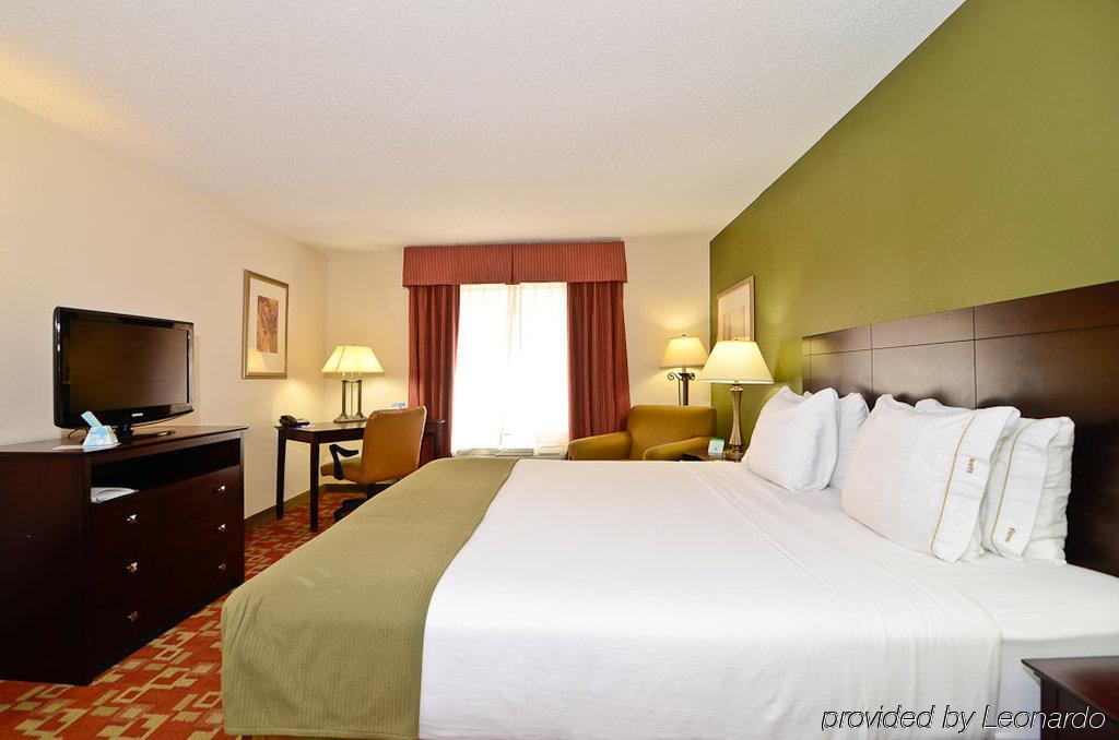 Holiday Inn Express Vincennes Ngoại thất bức ảnh